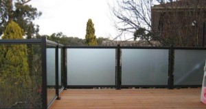 UV Protected Glass Fence