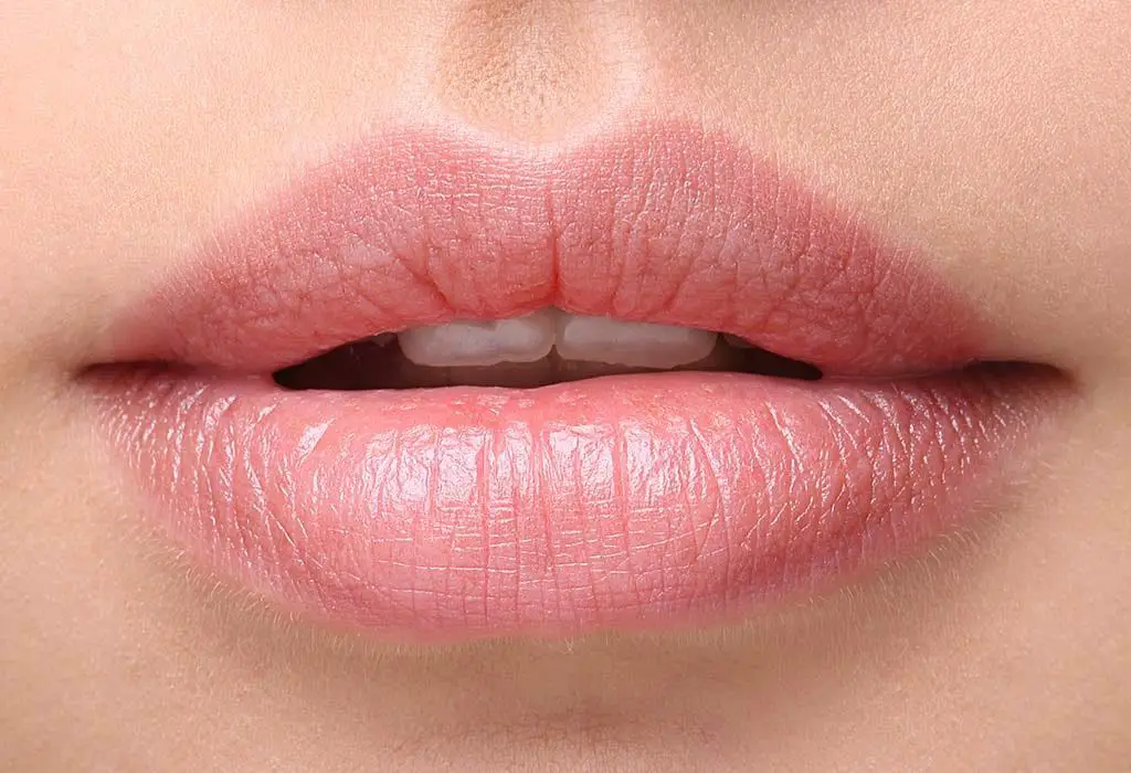 5 Ways to Get Natural Soft and Smooth Pink Lips | Healthtian